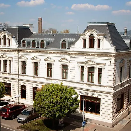 Lev Lovosice