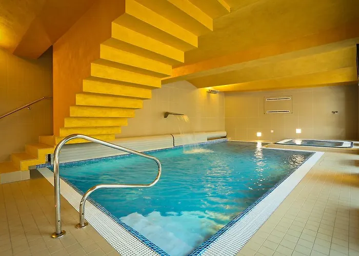 Lev 4* Lovosice